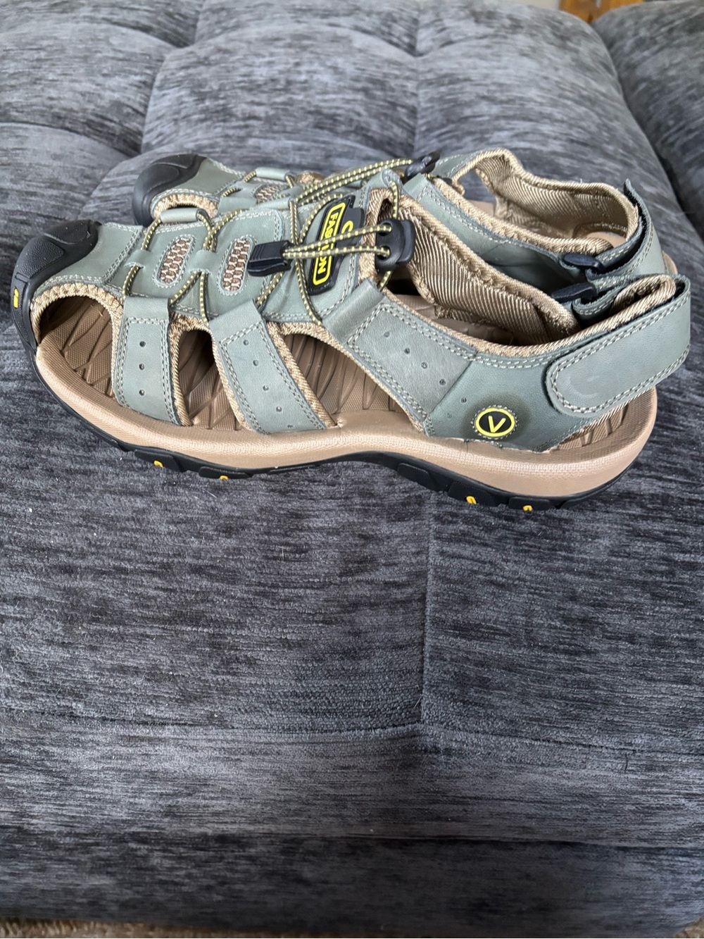 Men’s Outdoor Sport Sandals - Green/Tan - Picture 7 of 7